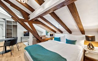 Hotelbett in der Juniorsuite